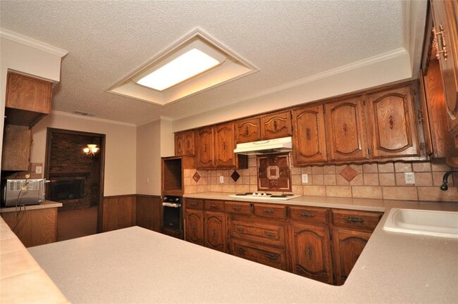 Building Photo - 1904 Papeete Dr