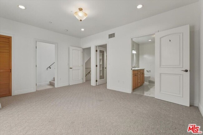 Building Photo - 11357 Ovada Pl