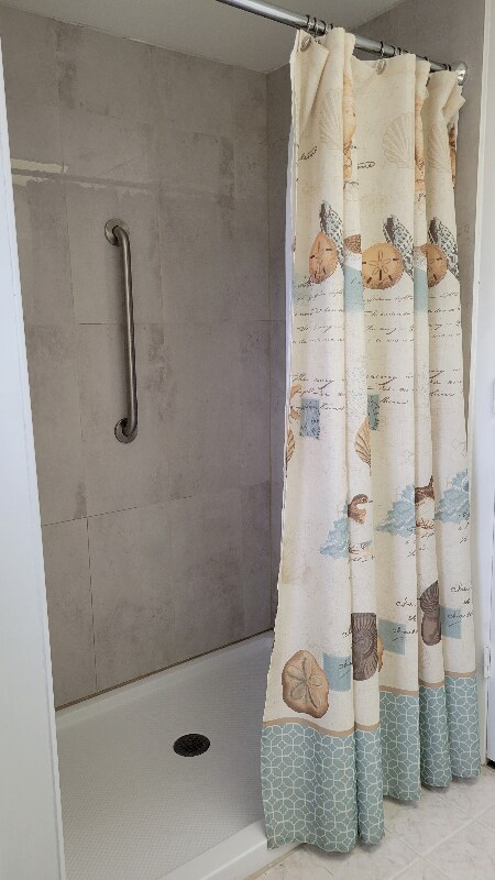 Building Photo - 11619 80th Ave