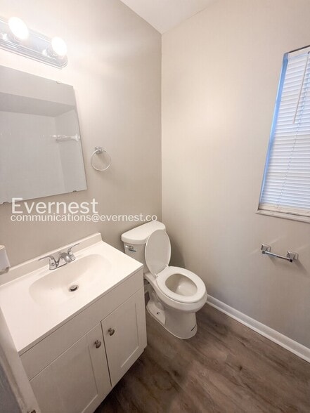 Building Photo - 6069 Anglia Dr