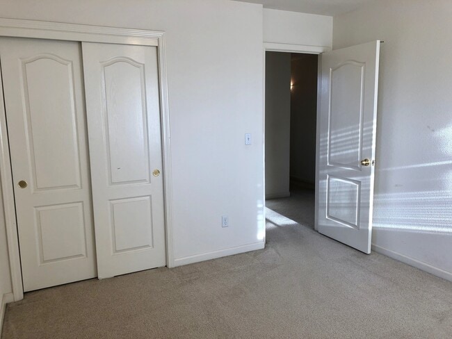 Building Photo - $2,595 Bullard & Polk, 4 Bedroom Home - W....