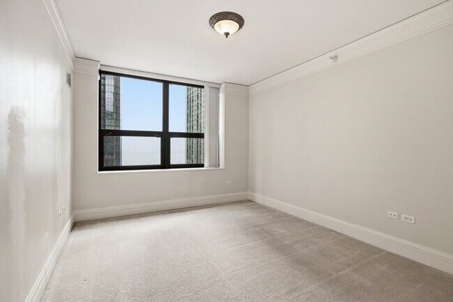 Building Photo - 201 N Westshore Dr