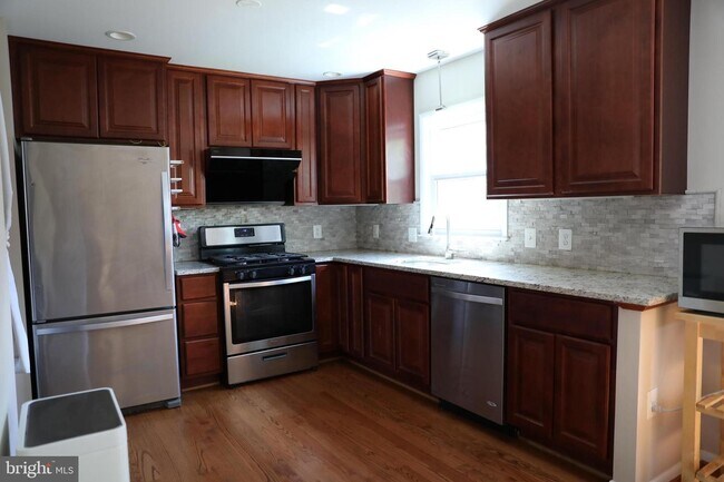 Building Photo - 3032 White Birch Ct