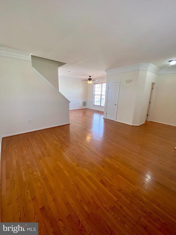 Building Photo - 108 Davidson St