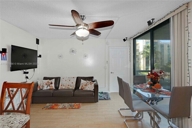 Building Photo - 2075 SW 122nd Ave