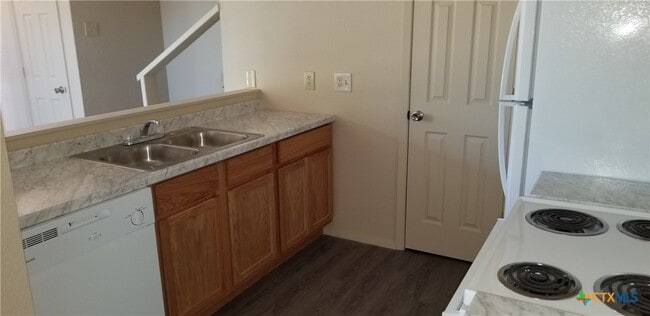 Building Photo - 4501 Chase Ct