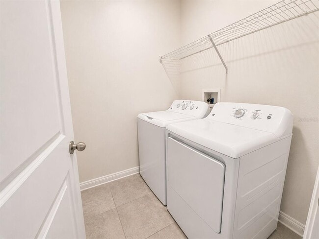 Building Photo - 5462 Grays Harbor Ct