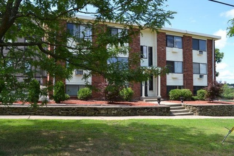 Primary Photo - 25 Waterman Ave