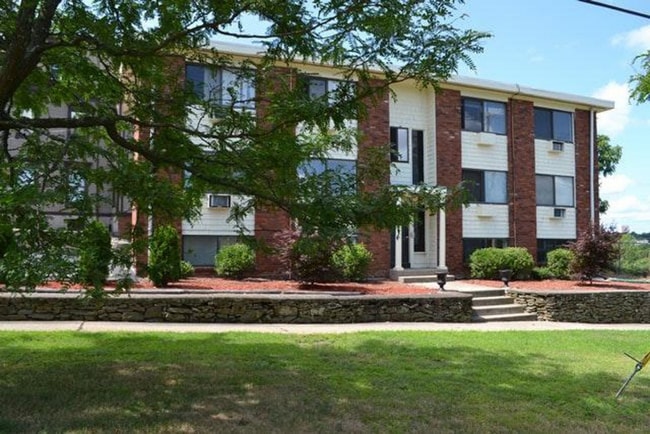 Primary Photo - 25 Waterman Ave