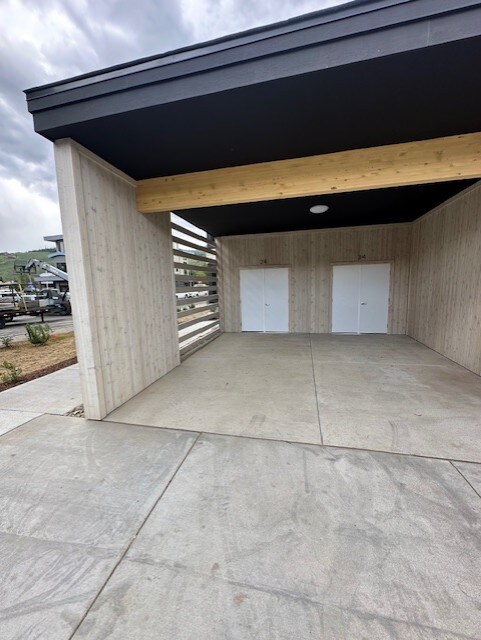 Building Photo - 740 Blue River Pkwy