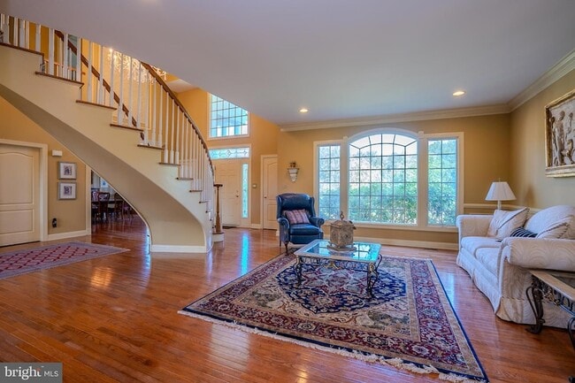 Building Photo - 19 Meadowlark Dr