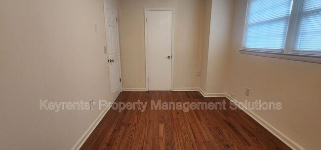 Building Photo - 825 Highland Ave