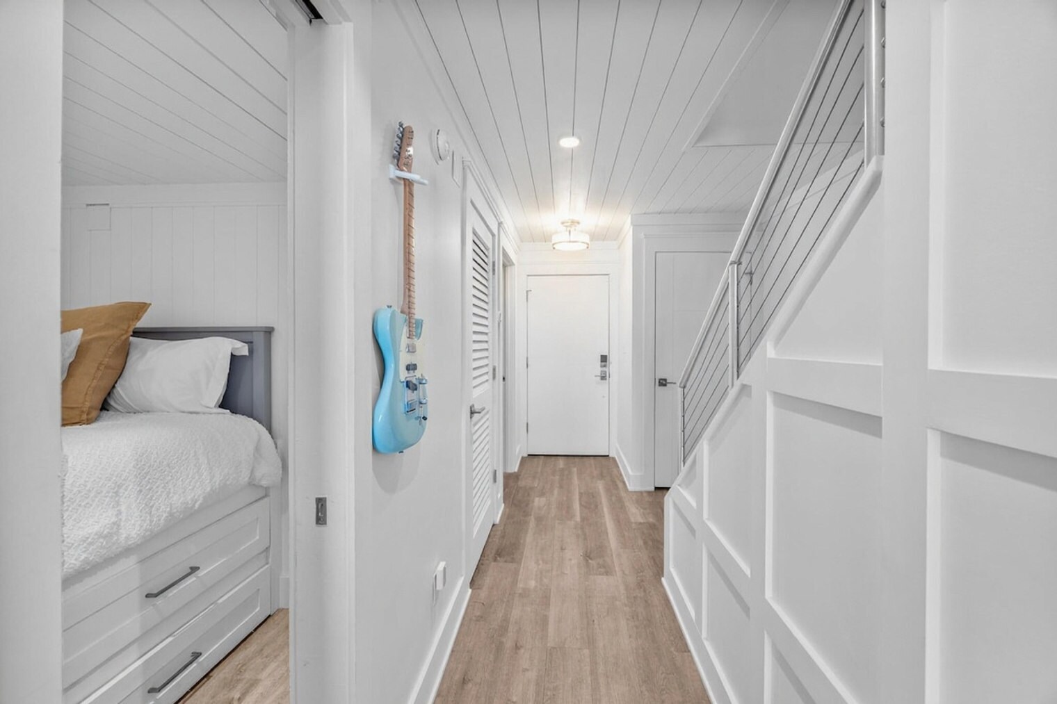 Building Photo - 17735 Front Beach Rd