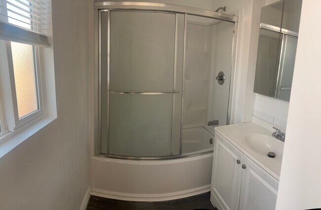 Building Photo - 4422 W 164th St