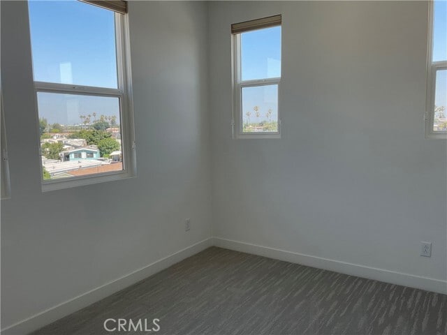 Building Photo - 1415 W Bushell St