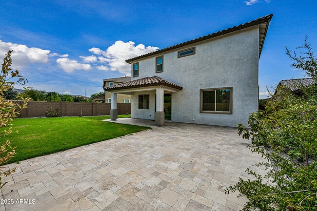 Building Photo - 7027 S 13th Way