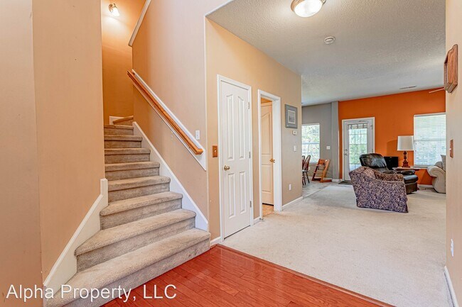 Building Photo - 4 br, 2.5 bath House - 8 Reid Valley Ct