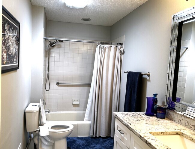 Building Photo - 6868 Stonewood Ct