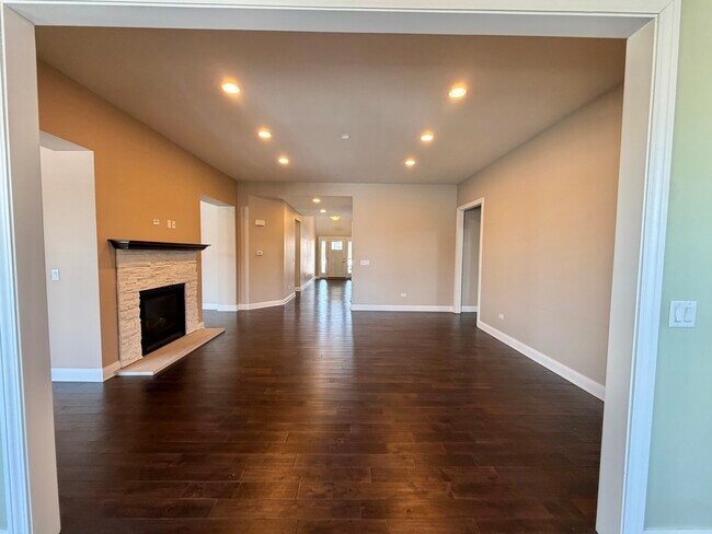 Building Photo - 3907 Nannyberry St