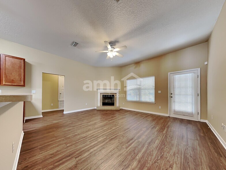 Building Photo - 2091 Cherokee Cove Trl