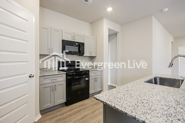 Building Photo - 2575 E Meramec St