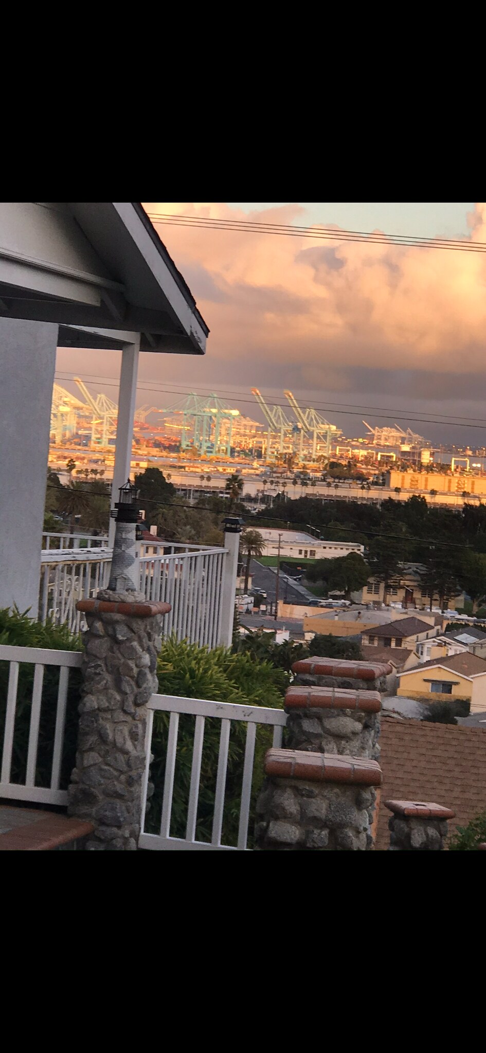 Building Photo - 706 W 29th St