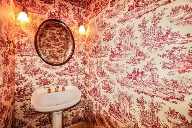 Building Photo - 3 bd/ 3.5 ba Home with Garage in Downtown Wilmington