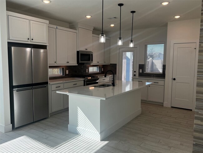 Building Photo - 7743 Swooping Swallow Ln