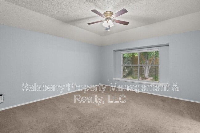 Building Photo - 4717 Barnhill Ln