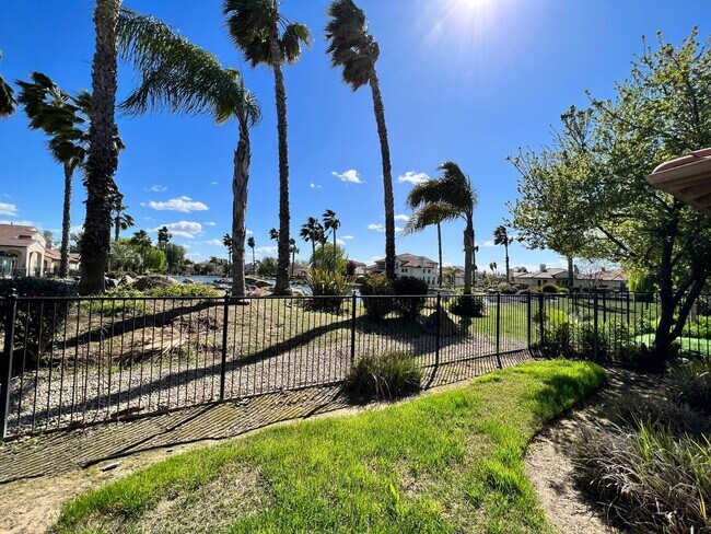 Building Photo - Beautiful 4 Bedroom Home in the Villas Gat...