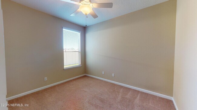 Building Photo - 15858 Lexington Park Blvd