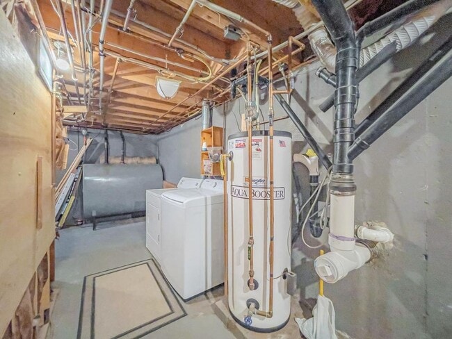 Building Photo - Refined Ranch Living in a Private Natural Setting