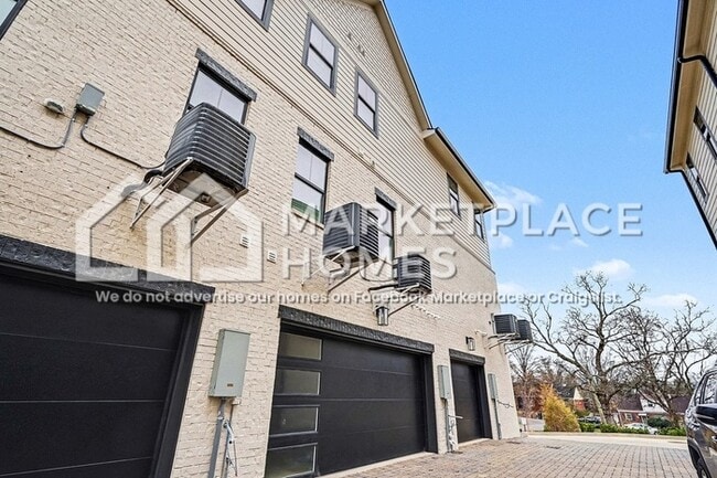 Building Photo - 976 Dozier Pl