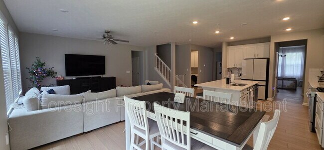 Building Photo - 653 Mill Stone Dr