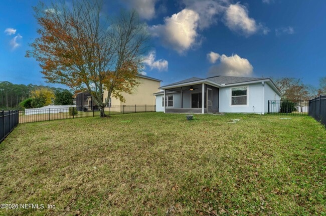 Building Photo - 4667 Pine Lake Dr