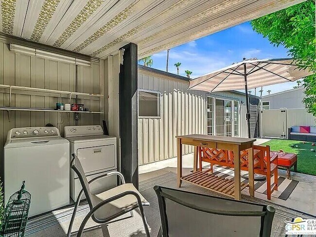 Building Photo - 313 Kona Ln