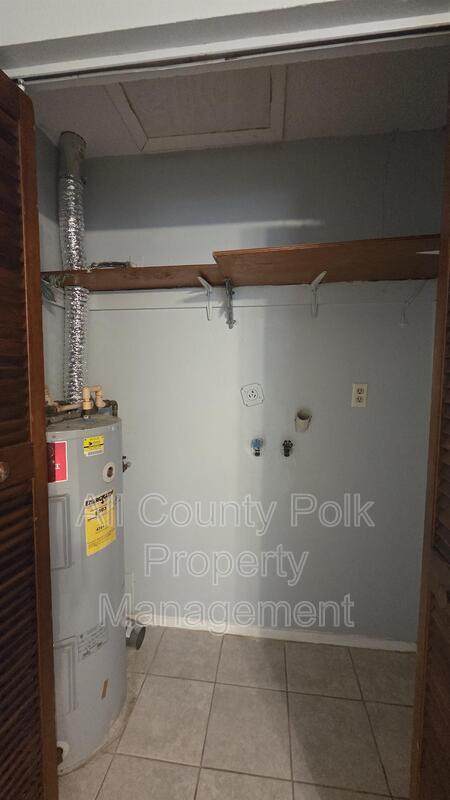 Building Photo - 1344 Reynolds Rd