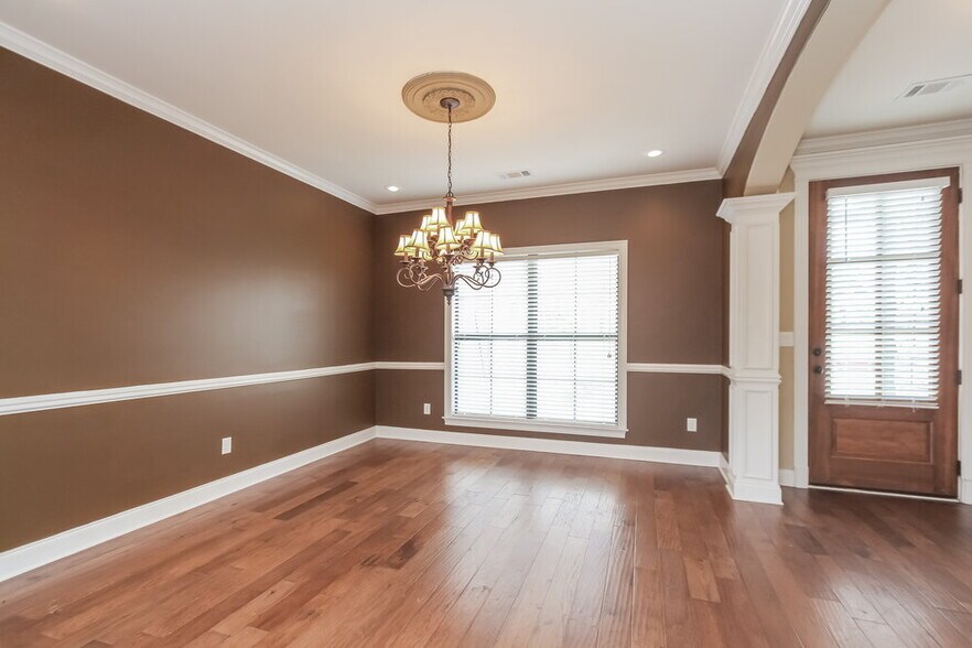Building Photo - 55 Misty Meadows Cove