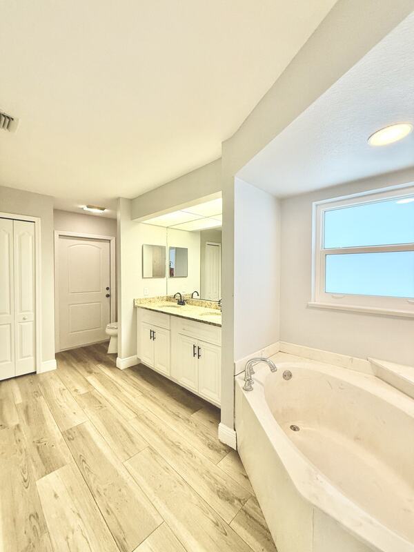 Building Photo - 22148 Lockport Ave