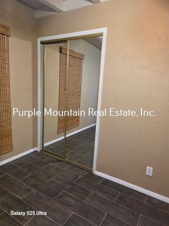 Building Photo - 1429 Walden Dr
