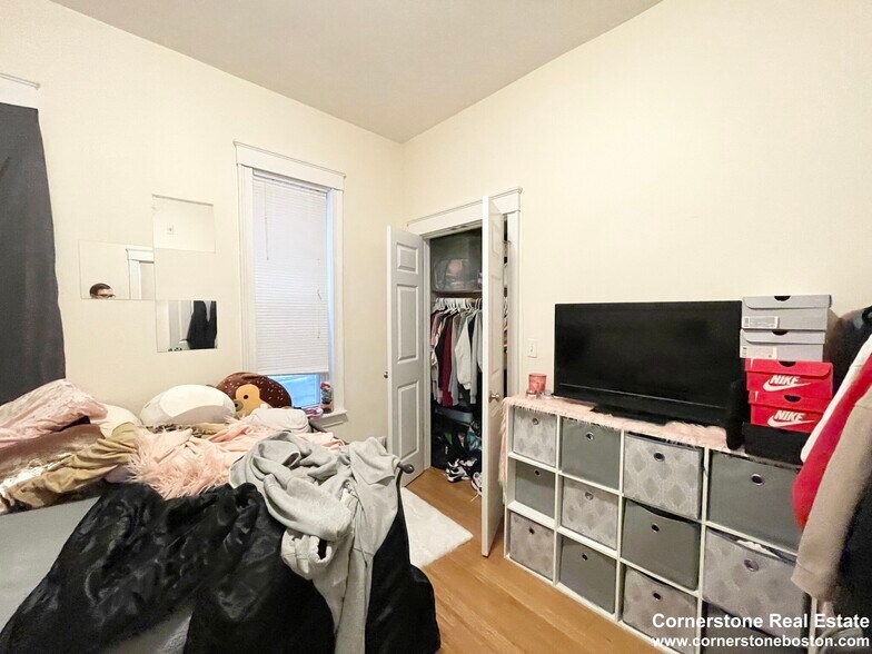 Building Photo - 1625 Tremont St