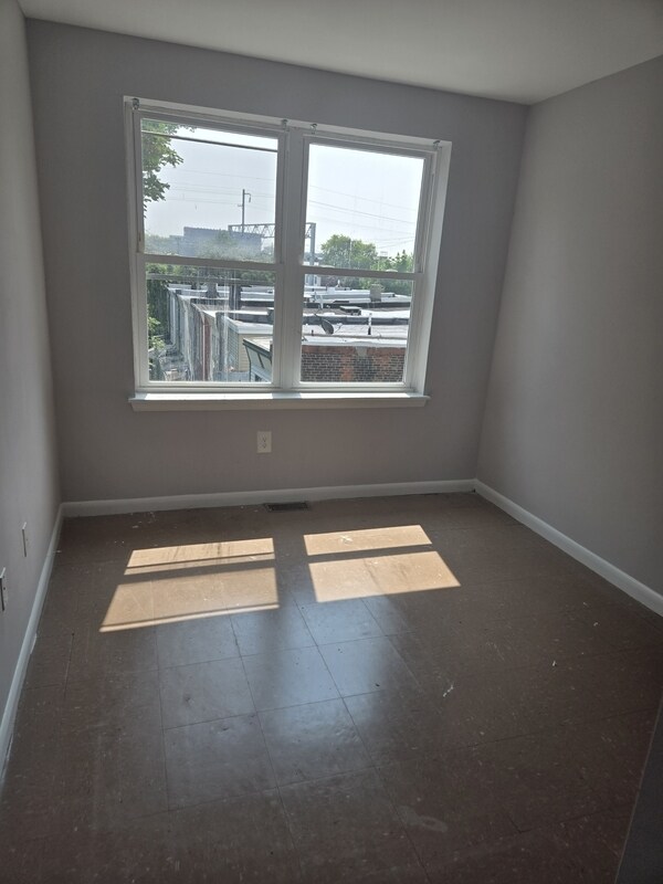 Building Photo - 3601 N 21st St