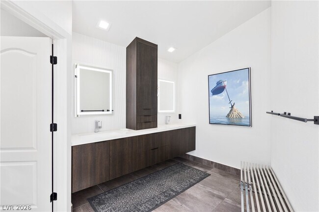 Building Photo - 9301 St James Cir