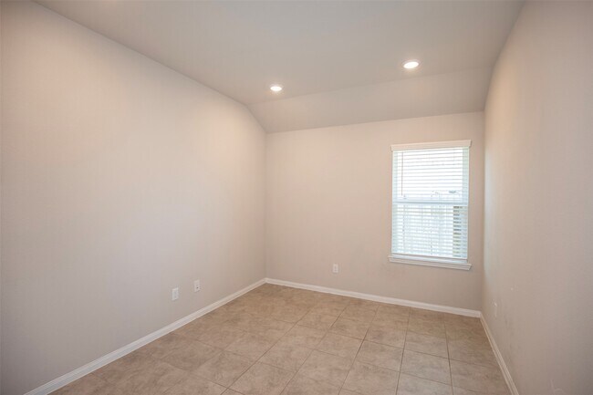 Building Photo - 2506 Indigo Harvest Trl