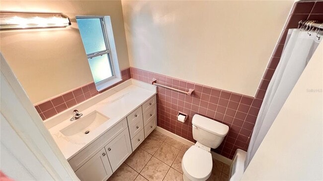 Building Photo - 1516 Dove Dr