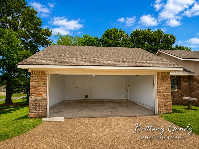 Building Photo - Rental Property on Frierson