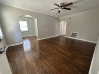 Building Photo - 1806 Dale Rd