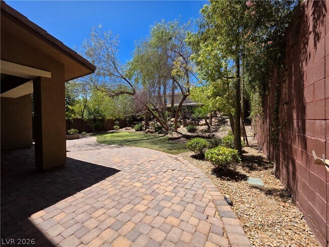 Building Photo - 5495 Alden Bend Dr