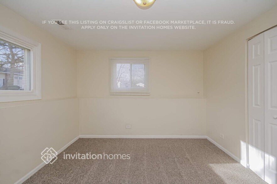 Building Photo - 3720 178th Pl