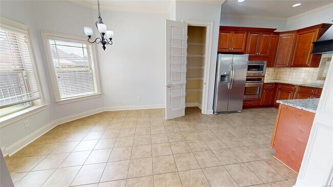 Building Photo - 415 Melison Dr